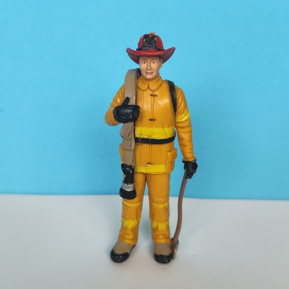 3/$25💙Safari Ltd. Safari People Bob The Firefighter 4" Figure (T9)